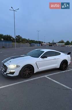 Купе Ford Mustang 2018 в 