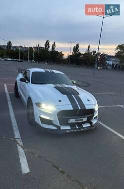 Купе Ford Mustang 2018 в 