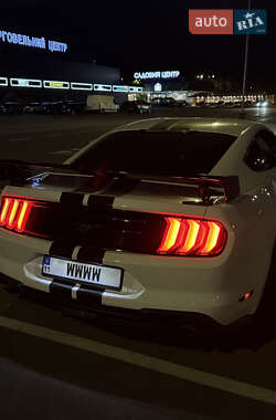 Купе Ford Mustang 2018 в 