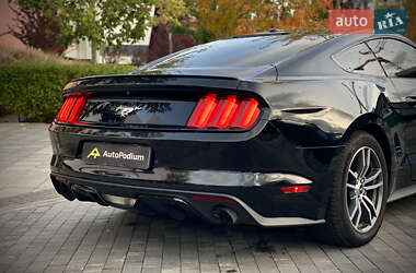 Купе Ford Mustang 2016 в Києві