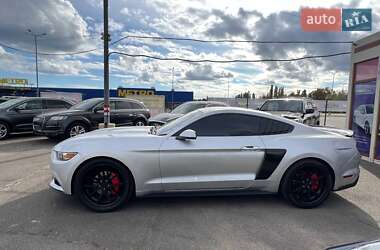 Купе Ford Mustang 2016 в 