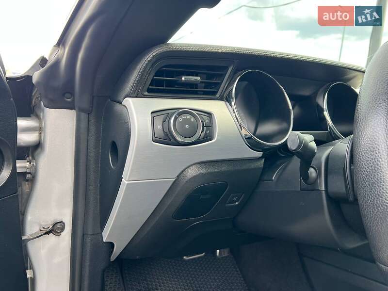 Купе Ford Mustang 2016 в Одесі фото 10 Купе Ford Mustang 2016 в Одесі