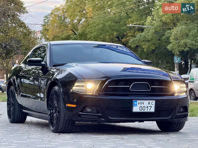 Купе Ford Mustang 2013 в Одесі