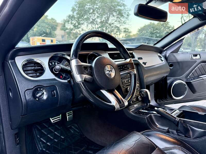 Купе Ford Mustang 2013 в Одесі