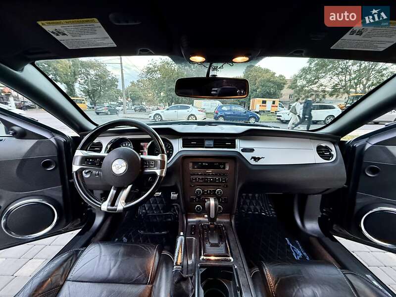 Купе Ford Mustang 2013 в Одесі
