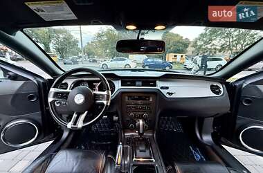 Купе Ford Mustang 2013 в 
