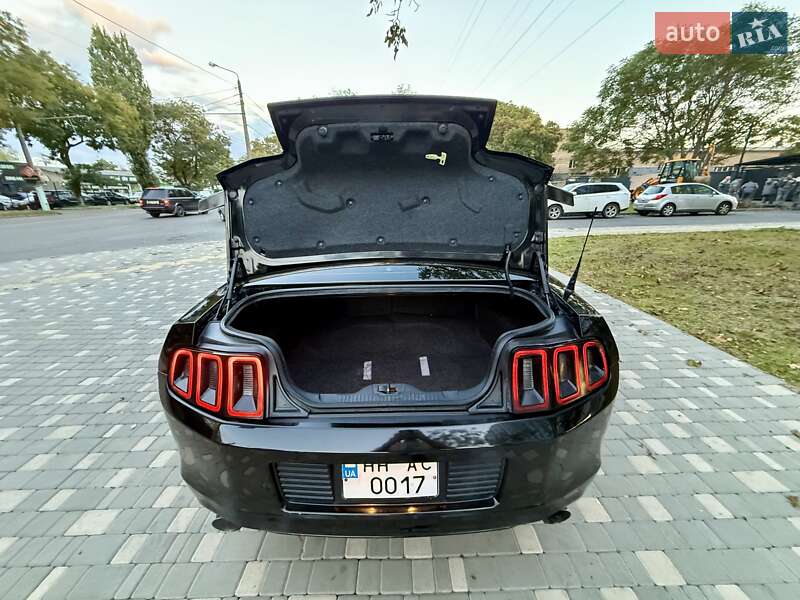 Купе Ford Mustang 2013 в Одесі