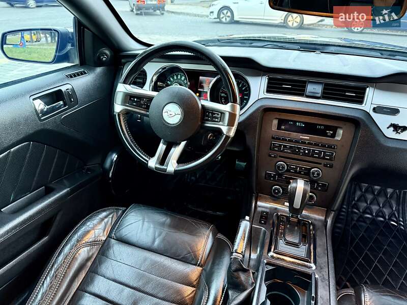Купе Ford Mustang 2013 в Одесі