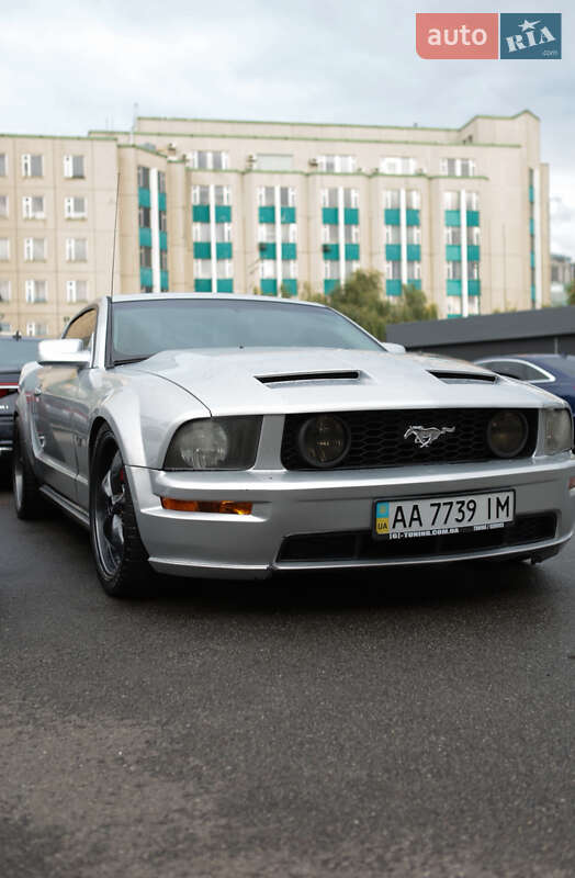Купе Ford Mustang 2005 в Києві фото 5 Купе Ford Mustang 2005 в Києві