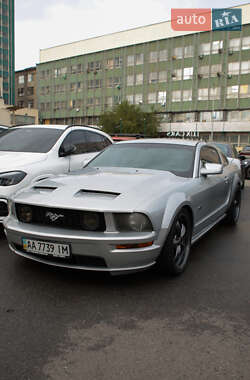 Купе Ford Mustang 2005 в 