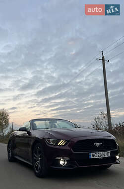 Кабріолет Ford Mustang 2016 в Рівному