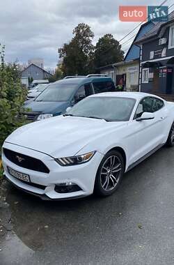 Купе Ford Mustang 2017 в 
