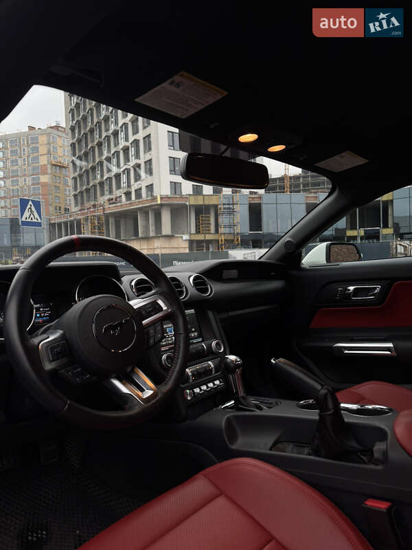 Купе Ford Mustang 2016 в Києві