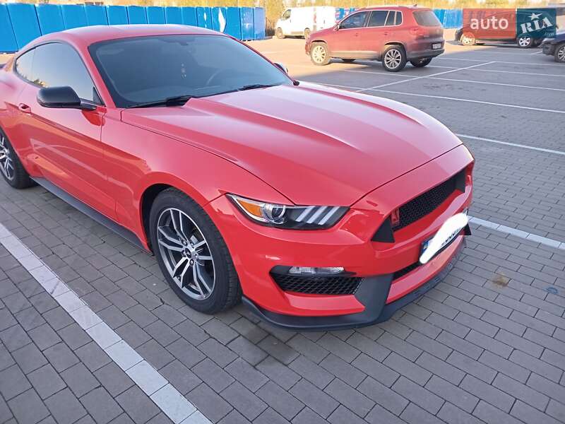 Купе Ford Mustang 2016 в Вінниці