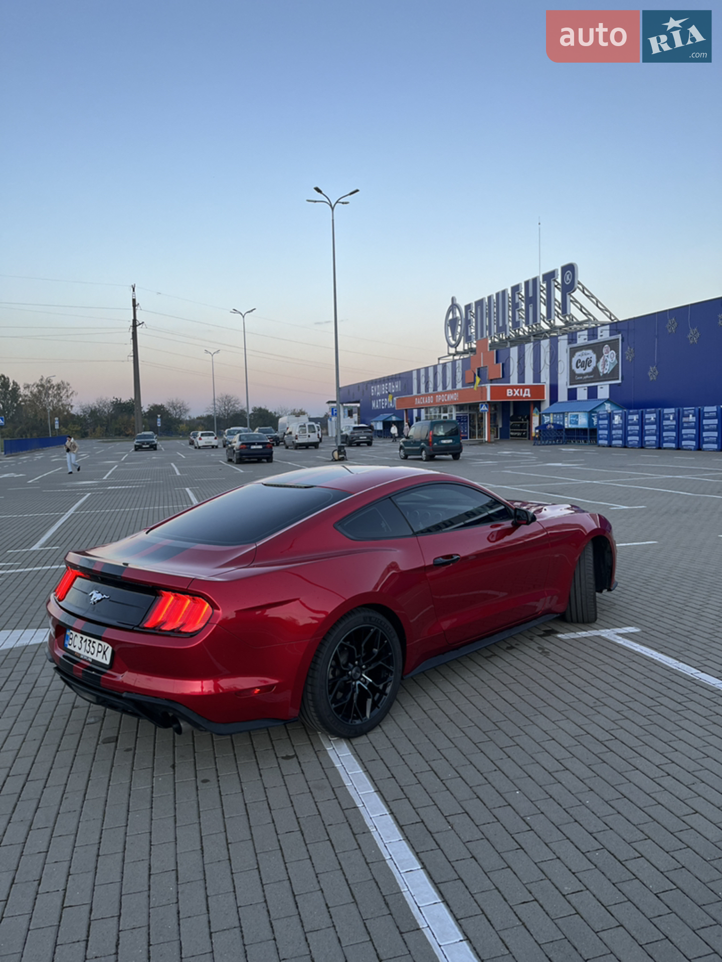 2017 Ford Mustang - мініатюра 7