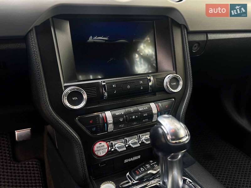 Кабриолет Ford Mustang 2016 в Киеве фото 12 Кабриолет Ford Mustang 2016 в Киеве