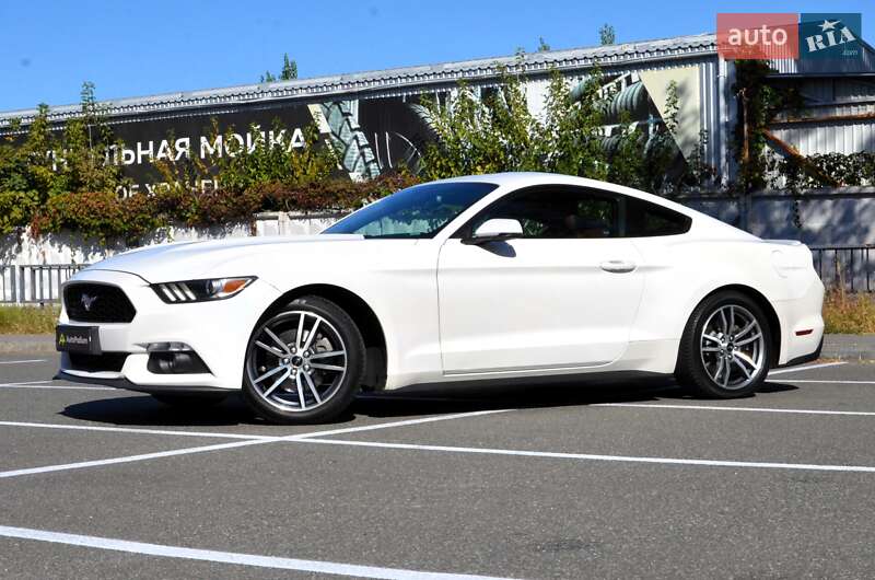 Купе Ford Mustang 2017 в Киеве фото 5 Купе Ford Mustang 2017 в Киеве