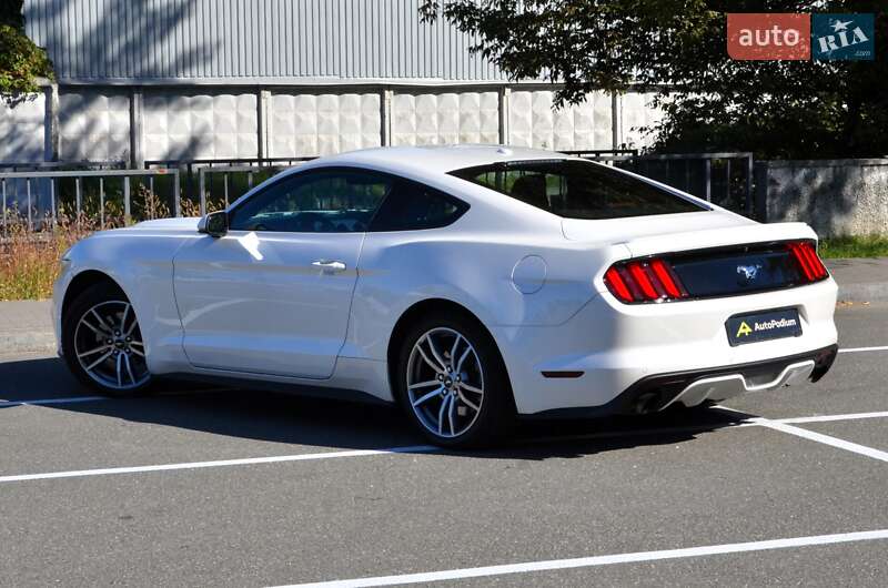 Купе Ford Mustang 2017 в Киеве фото 9 Купе Ford Mustang 2017 в Киеве