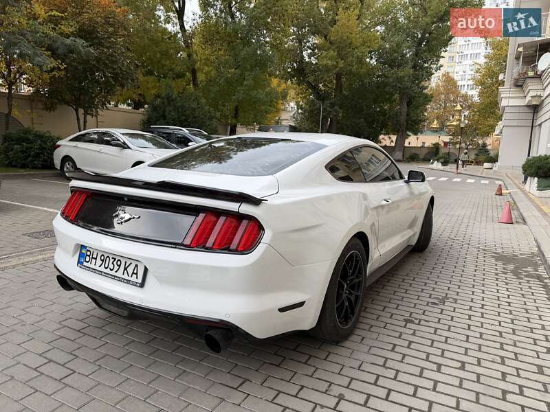 Купе Ford Mustang 2015 в Одесі фото 4 Купе Ford Mustang 2015 в Одесі