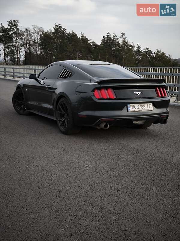 Купе Ford Mustang 2014 в Рівному фото 14 Купе Ford Mustang 2014 в Рівному