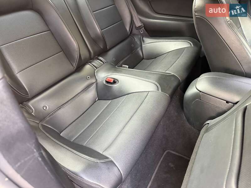 Купе Ford Mustang 2019 в Киеве фото 22 Купе Ford Mustang 2019 в Киеве