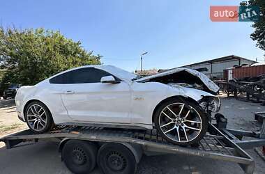 Купе Ford Mustang 2016 в Киеве