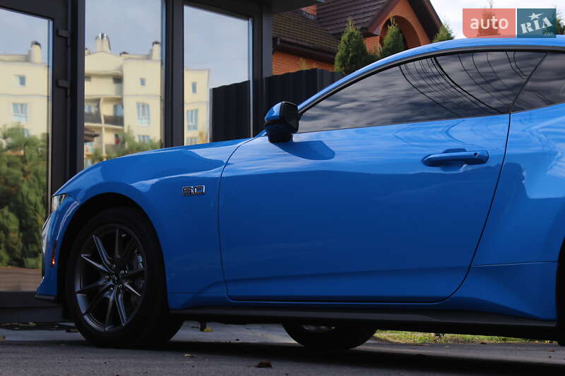 Купе Ford Mustang 2024 в Киеве