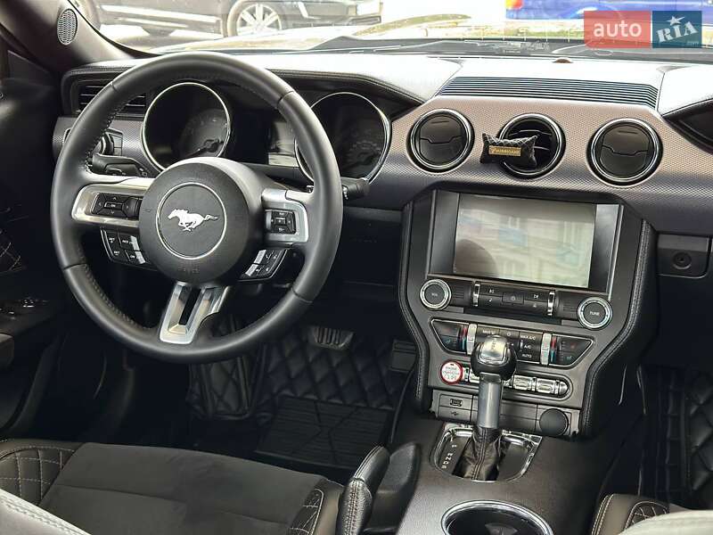 Купе Ford Mustang 2015 в Львові фото 7 Купе Ford Mustang 2015 в Львові