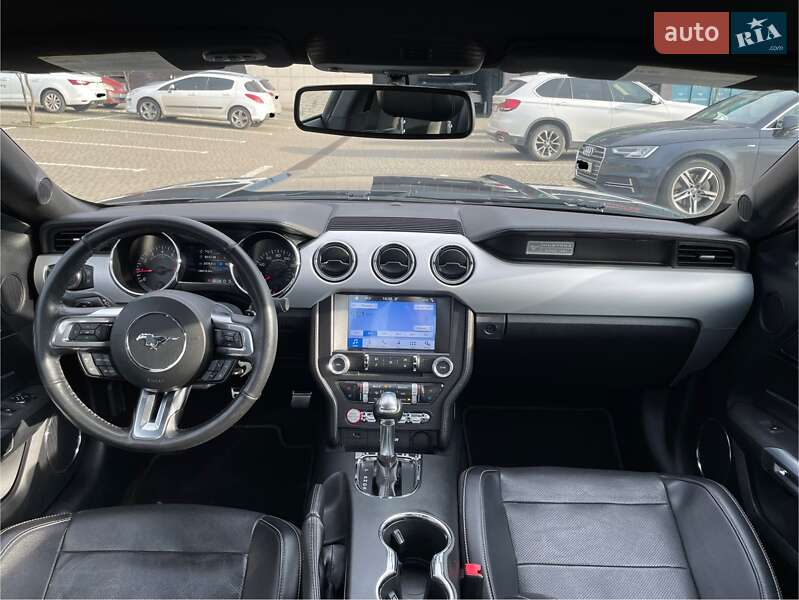 Купе Ford Mustang 2016 в Львові