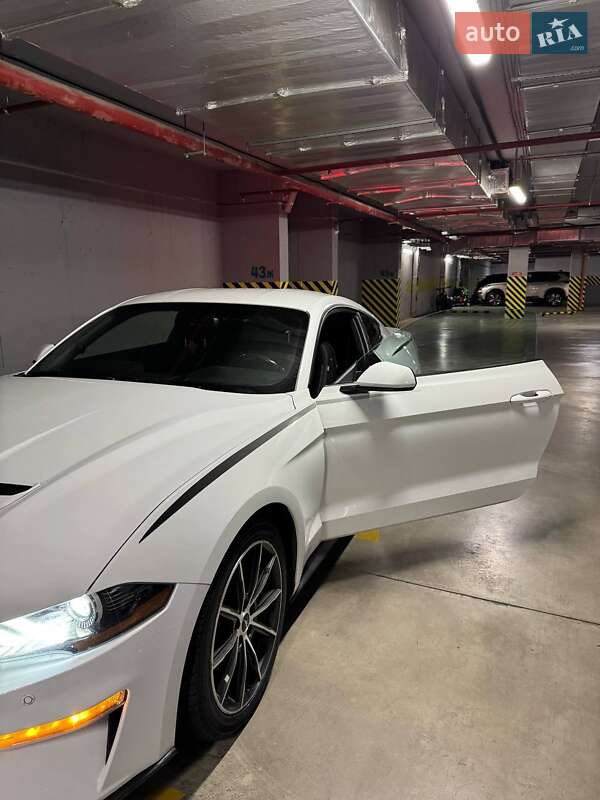 Купе Ford Mustang 2018 в Одесі
