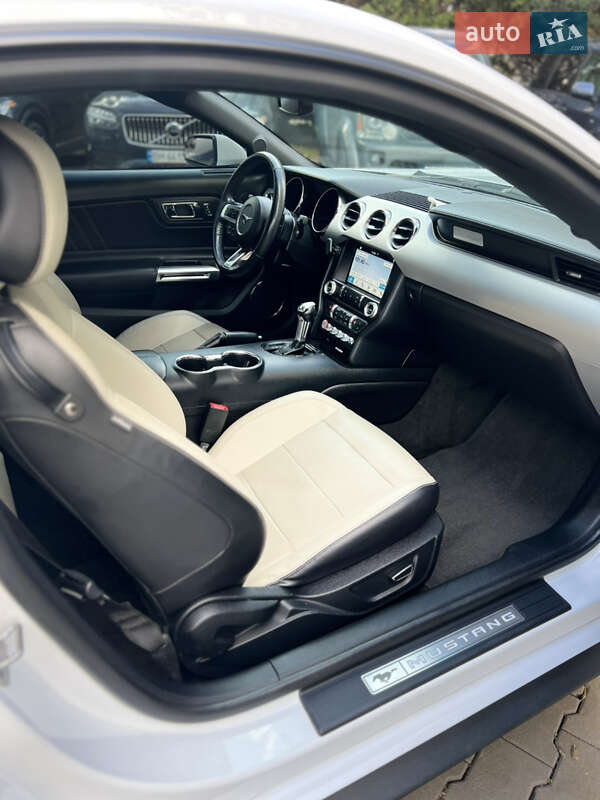 Купе Ford Mustang 2017 в Одесі фото 13 Купе Ford Mustang 2017 в Одесі
