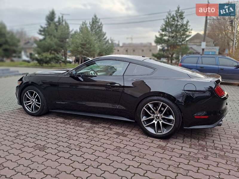 Купе Ford Mustang 2016 в Ивано-Франковске