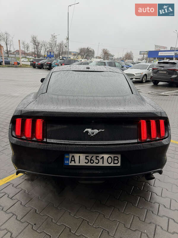Купе Ford Mustang 2015 в Києві