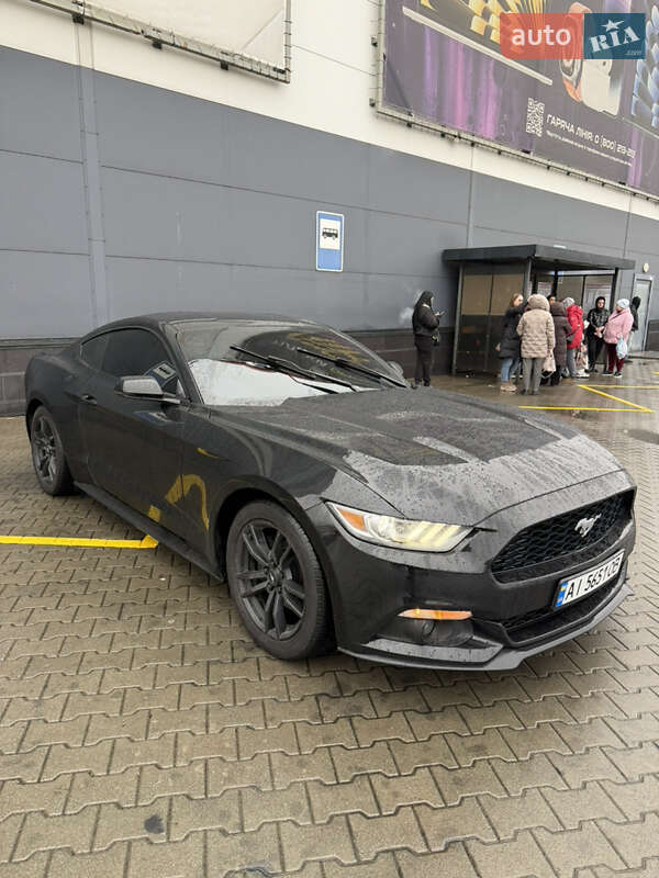 Купе Ford Mustang 2015 в Києві
