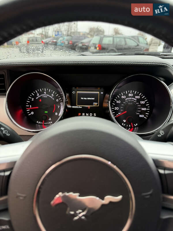 Купе Ford Mustang 2015 в Києві
