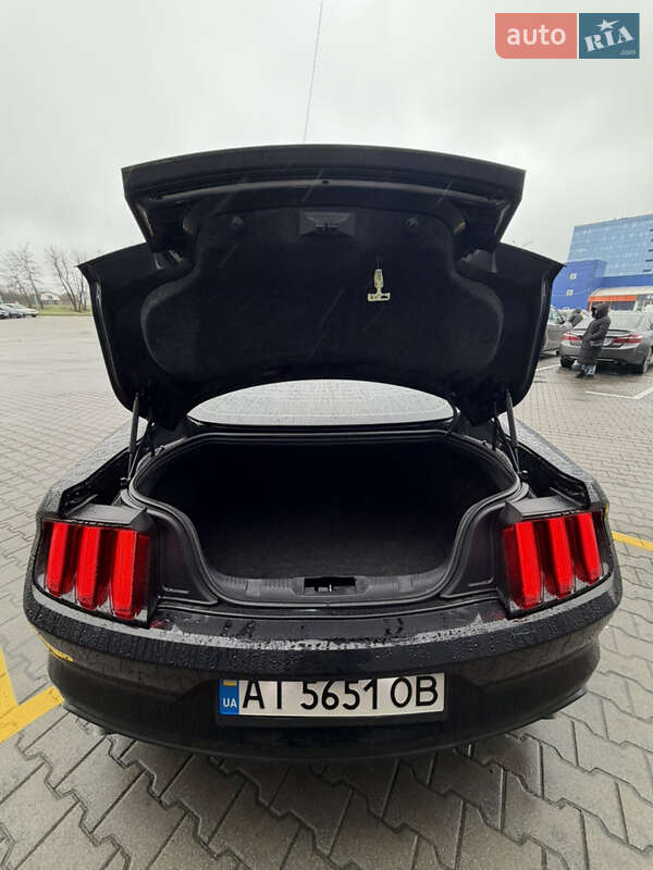 Купе Ford Mustang 2015 в Києві