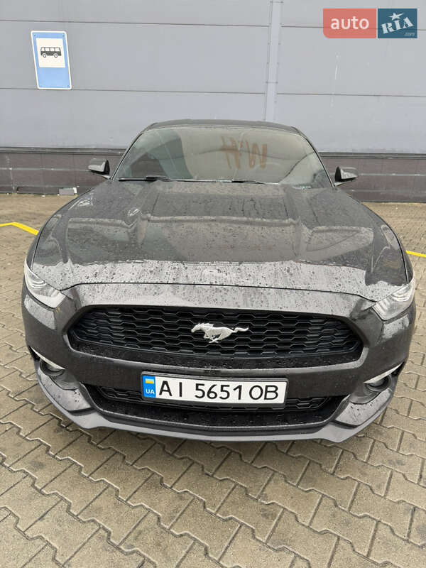 Купе Ford Mustang 2015 в Києві
