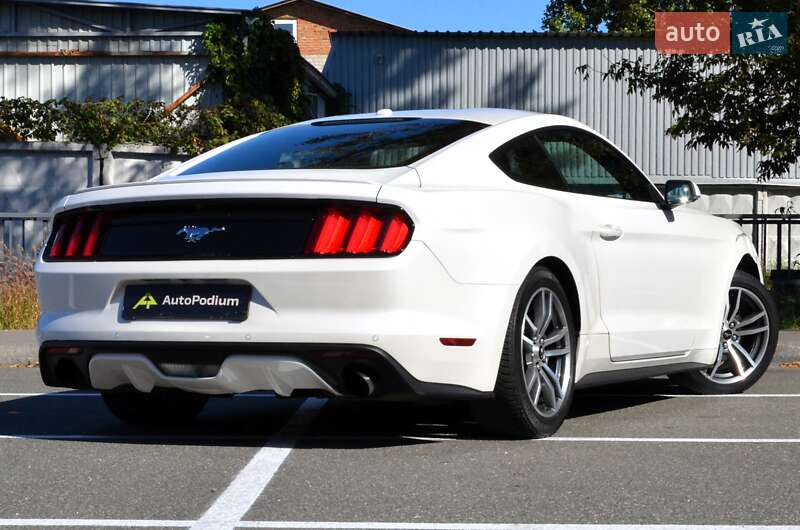 Купе Ford Mustang 2017 в Києві