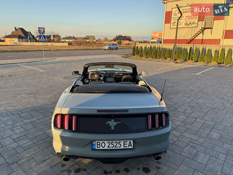 Кабриолет Ford Mustang 2015 в Луцке фото 14 Кабриолет Ford Mustang 2015 в Луцке