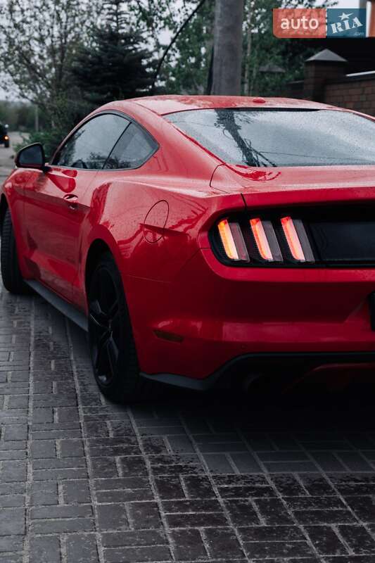 Купе Ford Mustang 2017 в Кропивницком