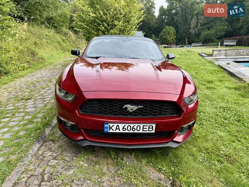 Купе Ford Mustang 2015 в Киеве фото 8 Купе Ford Mustang 2015 в Киеве