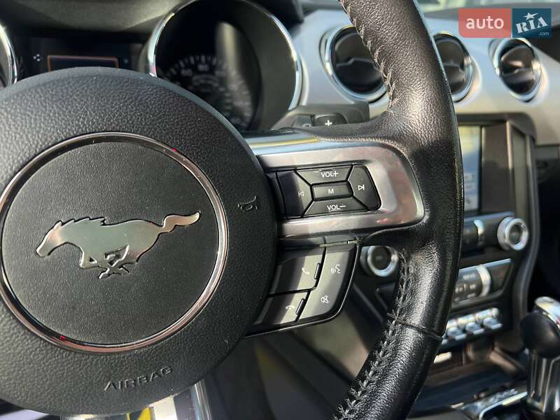 Купе Ford Mustang 2016 в Ивано-Франковске