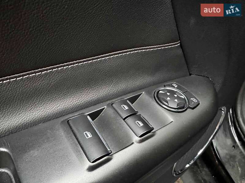 Кабриолет Ford Mustang 2016 в Киеве фото 12 Кабриолет Ford Mustang 2016 в Киеве