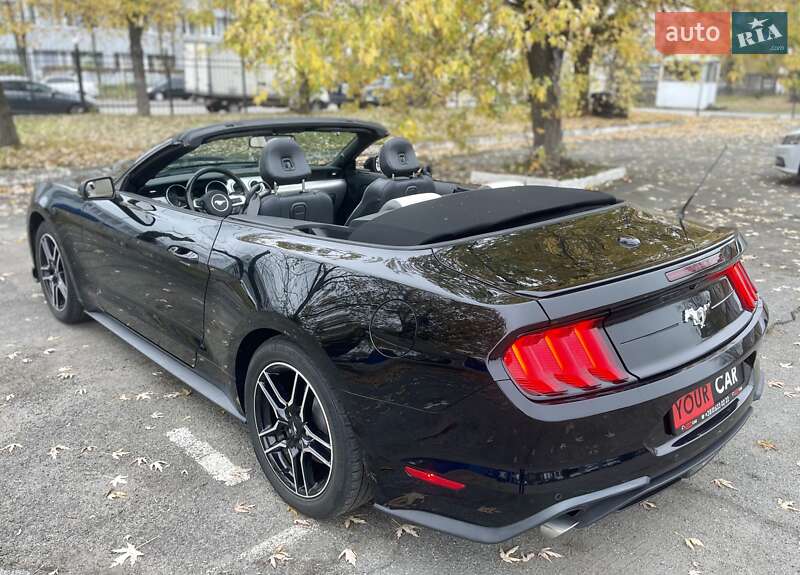Кабриолет Ford Mustang 2019 в Киеве