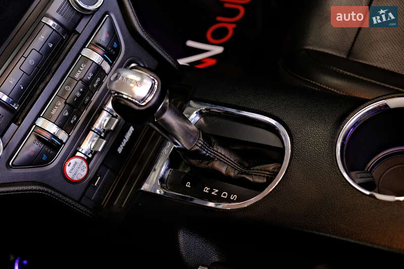 Кабриолет Ford Mustang 2017 в Одессе