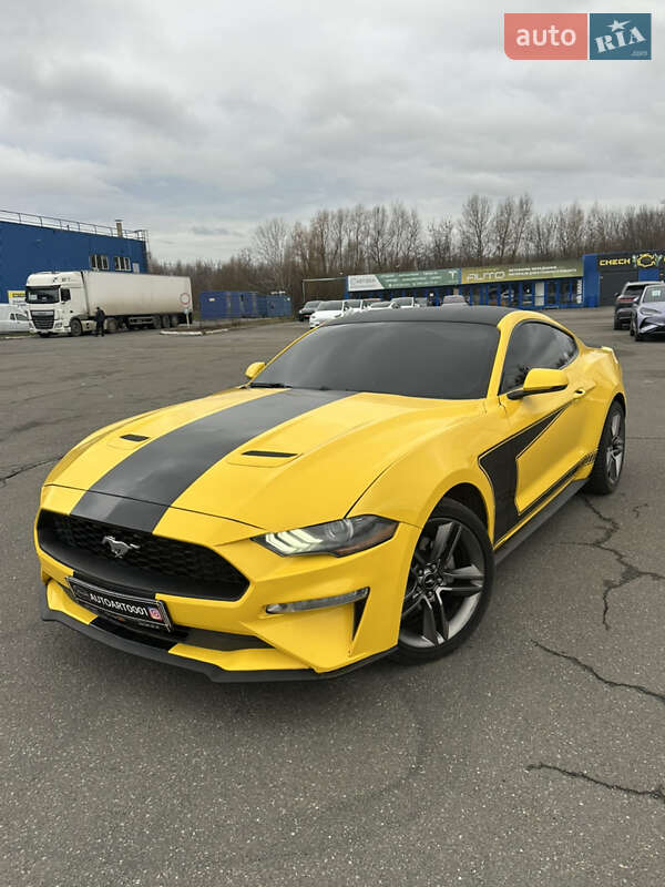 Купе Ford Mustang 2018 в Киеве