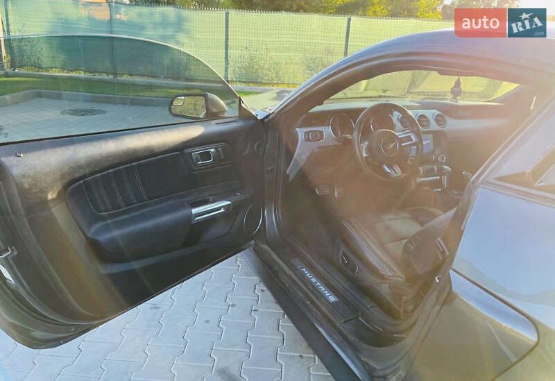 Купе Ford Mustang 2015 в Виннице