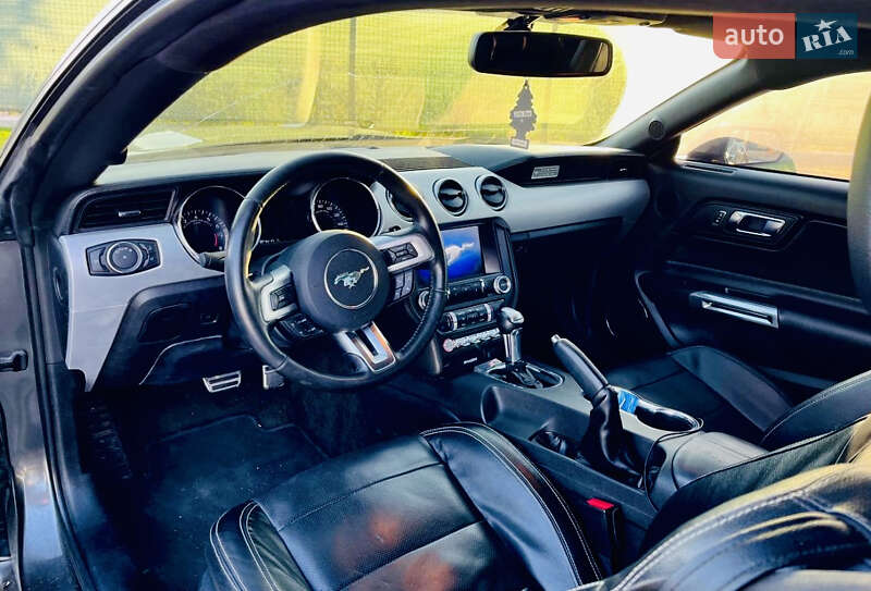 Купе Ford Mustang 2015 в Виннице