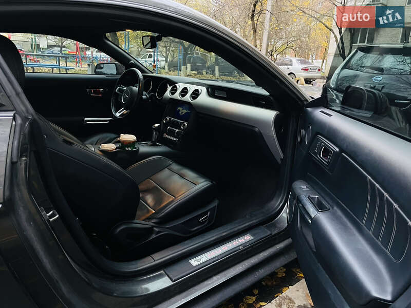 Купе Ford Mustang 2015 в Виннице