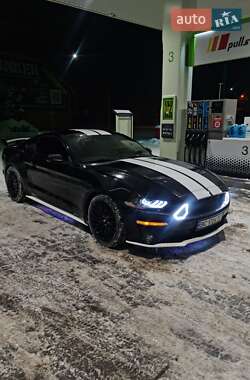 Купе Ford Mustang 2019 в Берегово
